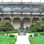 Cómo presentar tu TFG en Administración y Dirección de Empresas en la USC: Guía completa